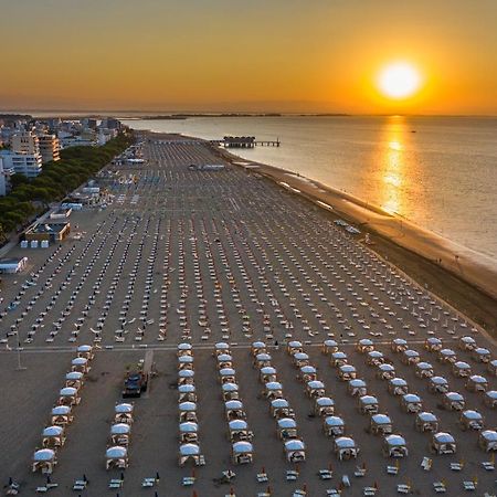 Villaggio Giove Lignano Sabbiadoro Exterior foto