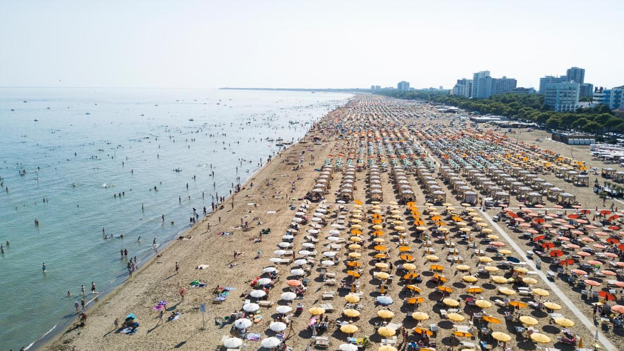 Villaggio Giove Lignano Sabbiadoro Exterior foto